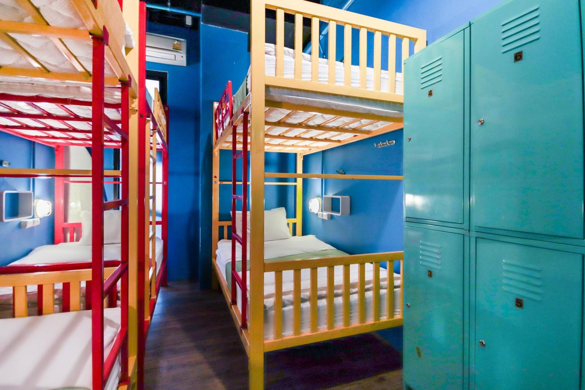 Oyo 1074 Fin Hostel Bãi biển Kata Ngoại thất bức ảnh
