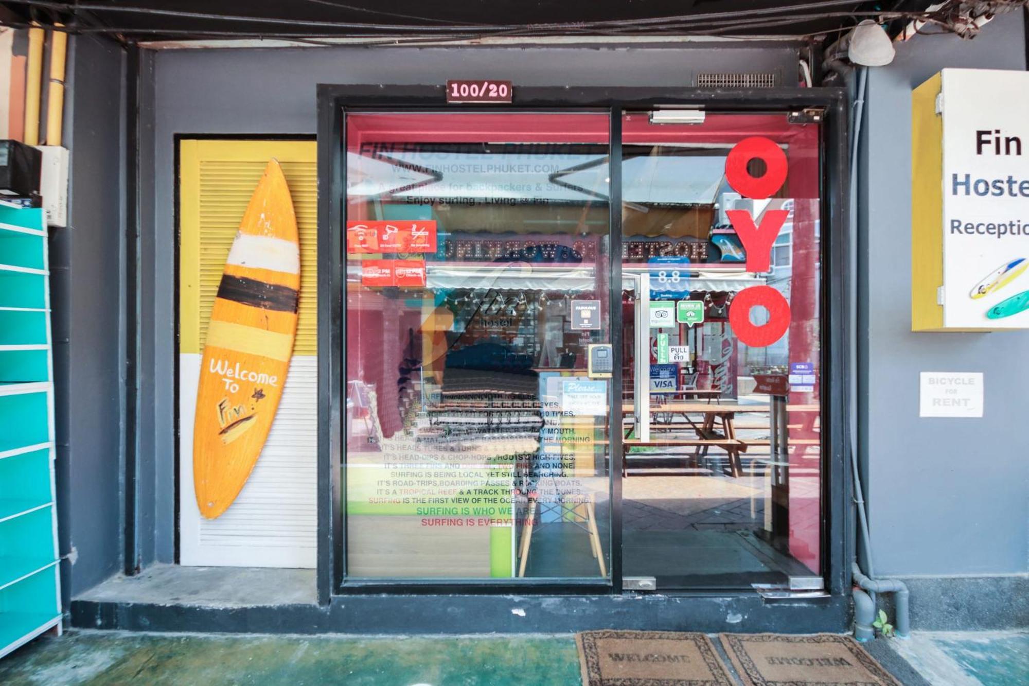 Oyo 1074 Fin Hostel Bãi biển Kata Ngoại thất bức ảnh