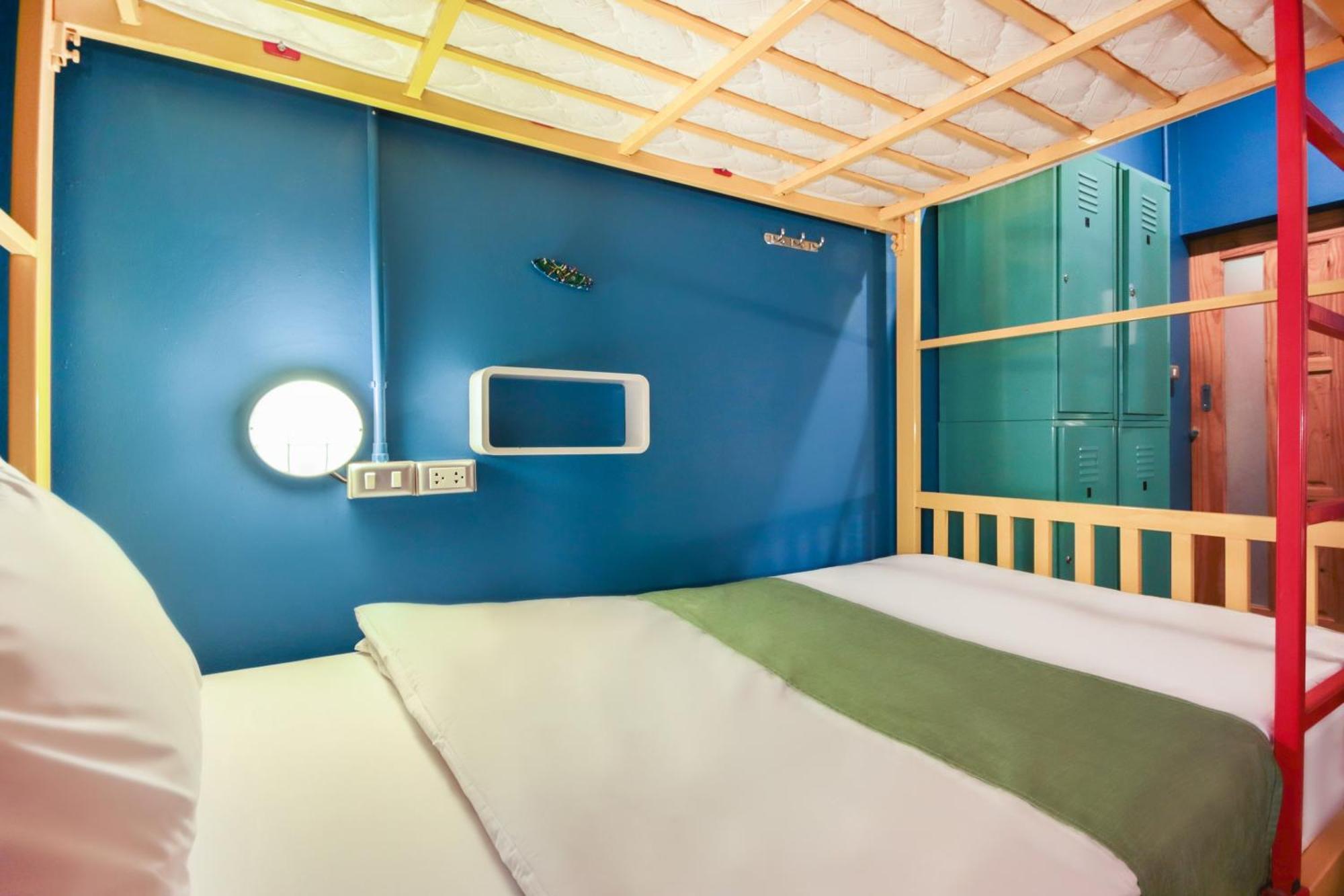 Oyo 1074 Fin Hostel Bãi biển Kata Ngoại thất bức ảnh