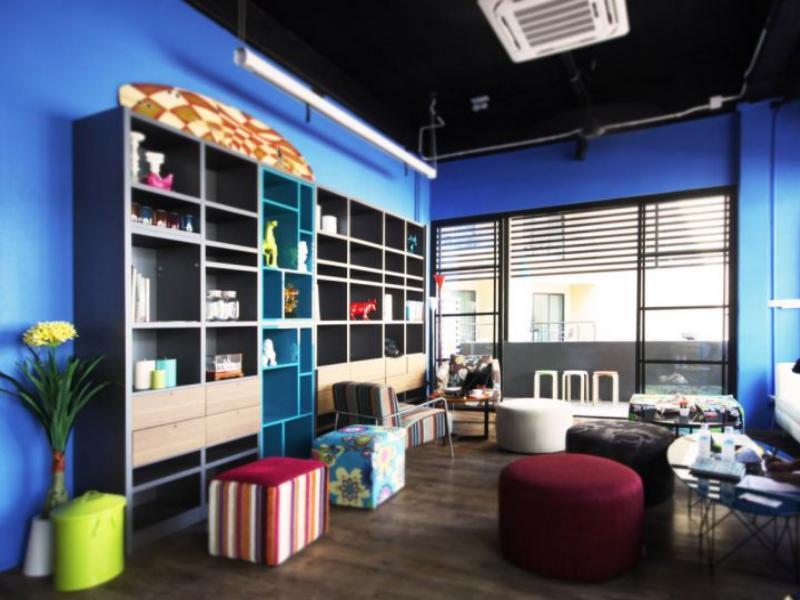Oyo 1074 Fin Hostel Bãi biển Kata Ngoại thất bức ảnh