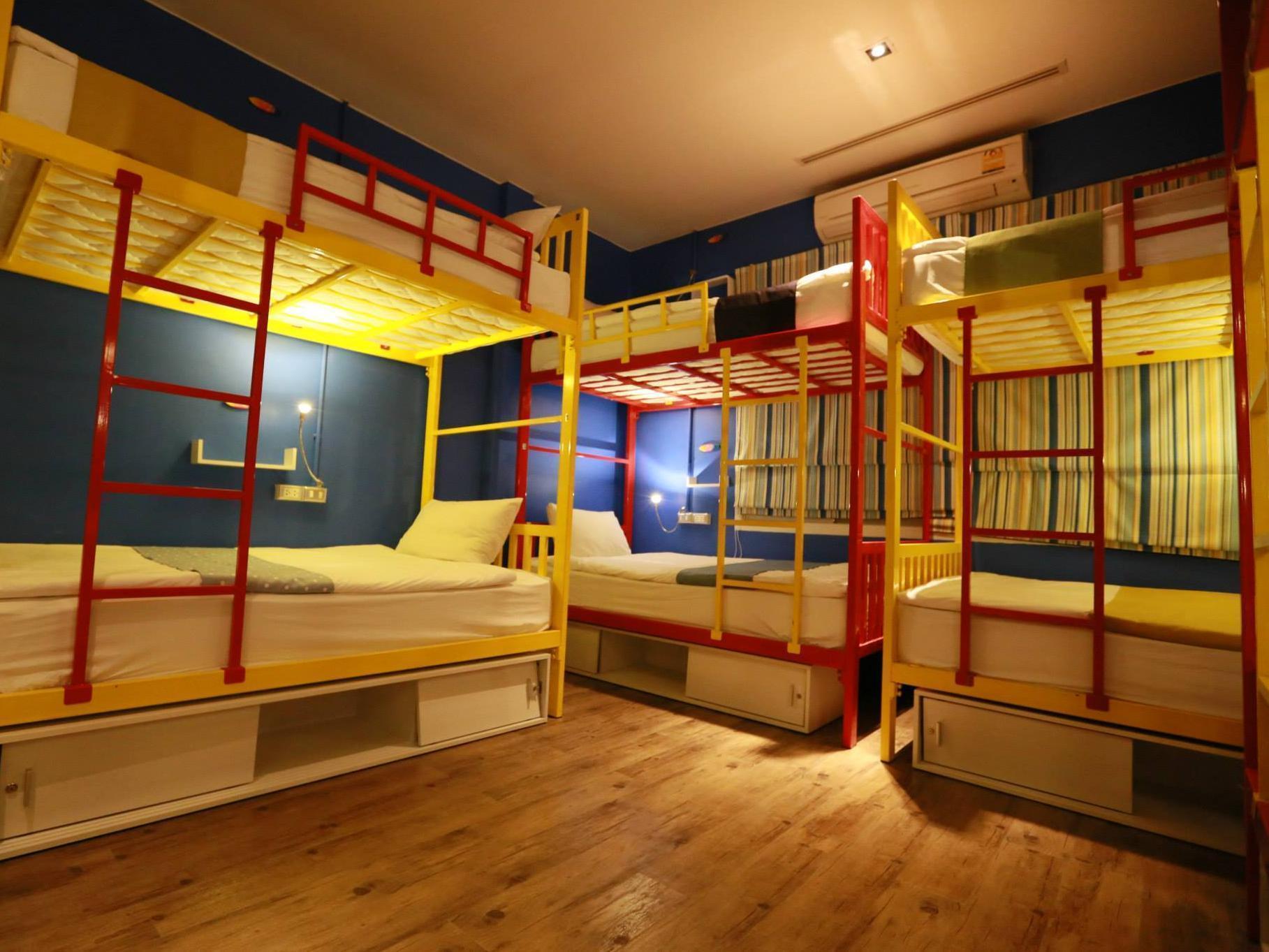 Oyo 1074 Fin Hostel Bãi biển Kata Ngoại thất bức ảnh